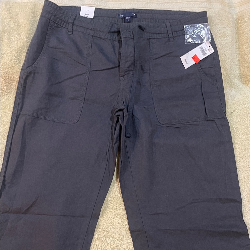 GAP Men's Dark Gray Cargo Pants